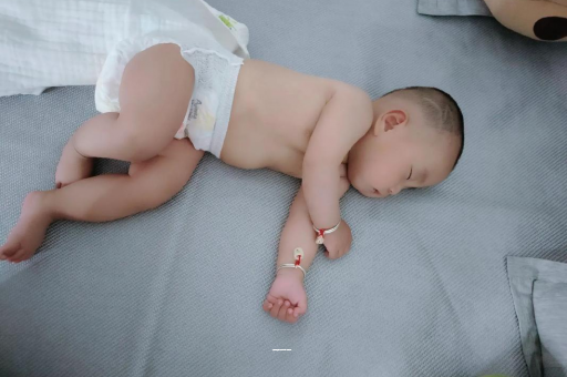 包生男孩正规公司宝宝奶粉过敏怎么办