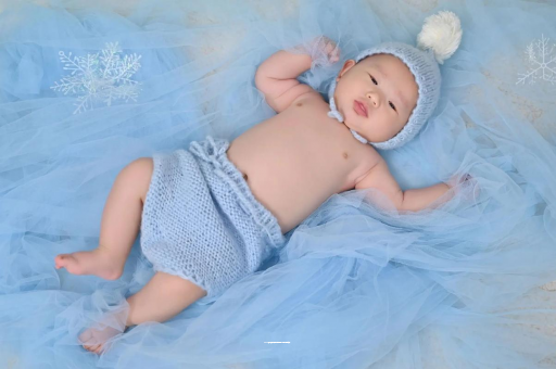 包生男孩正规公司宝宝湿疹擦什么药膏